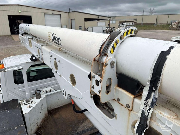 2018-international-durastar-4300-image-33