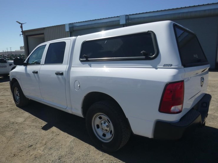 2015-dodge-1500-image-4