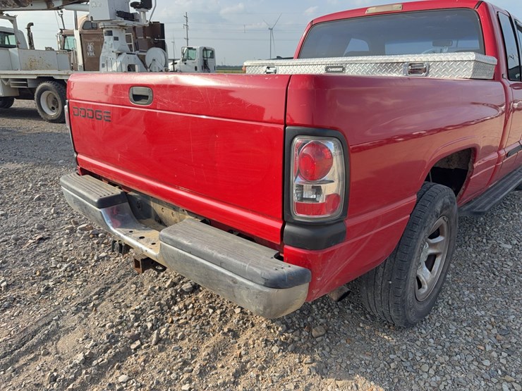 2001-dodge-ram-1500-image-15