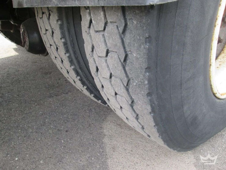 2002-international-4900-image-25