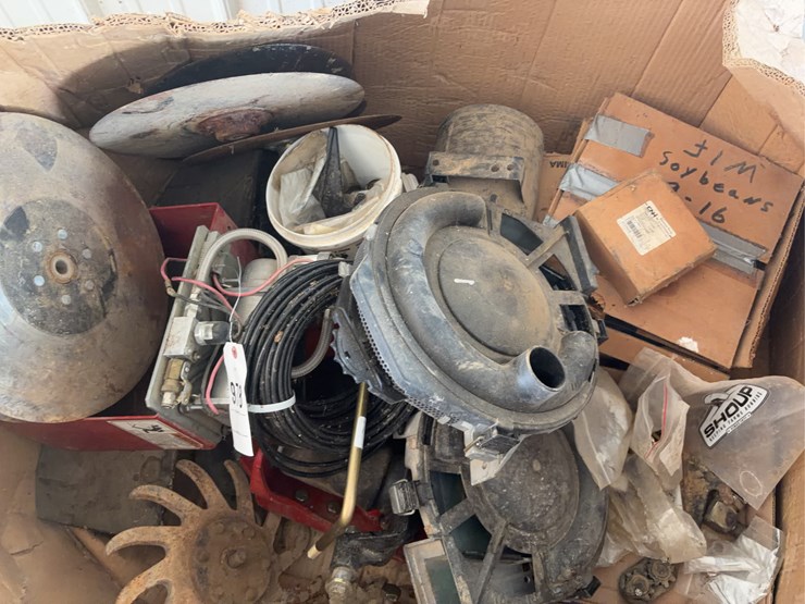 pallet-of-spare-early-riser-parts.-image-3