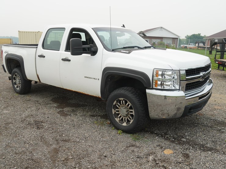 2008-chevrolet-2500-image-100