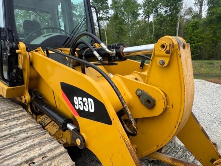 2017-caterpillar-953d-image-2