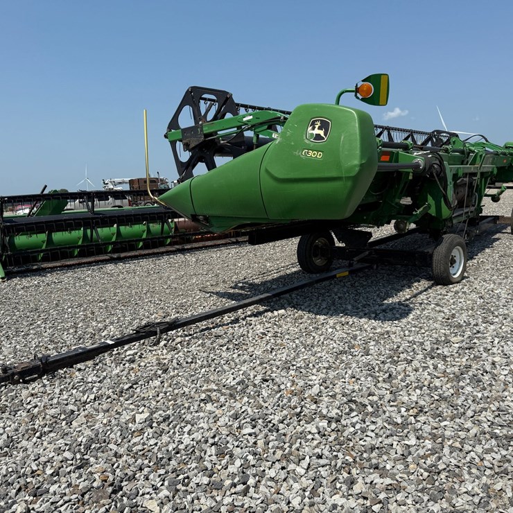 JOHN DEERE 630D