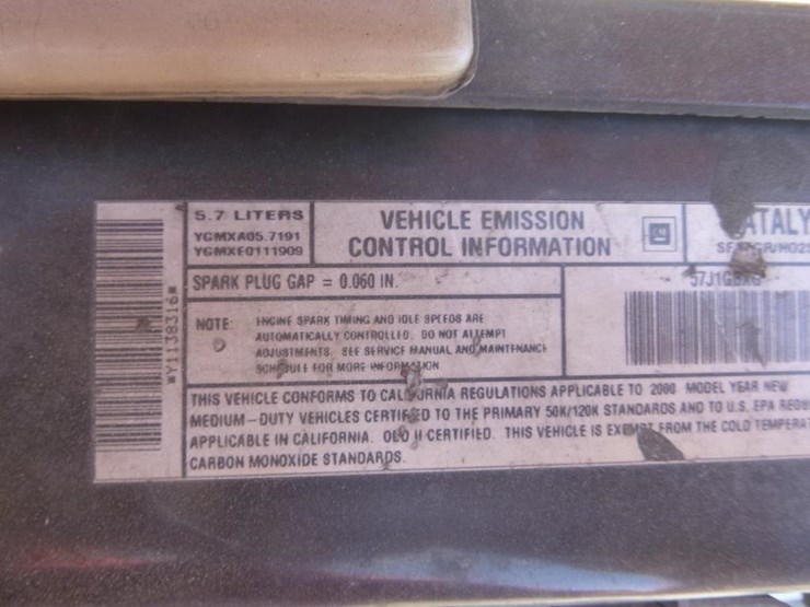 2000-chevrolet-express-3500-image-11