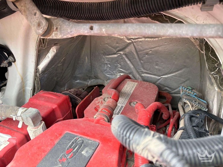 2019-international-durastar-4300-image-15