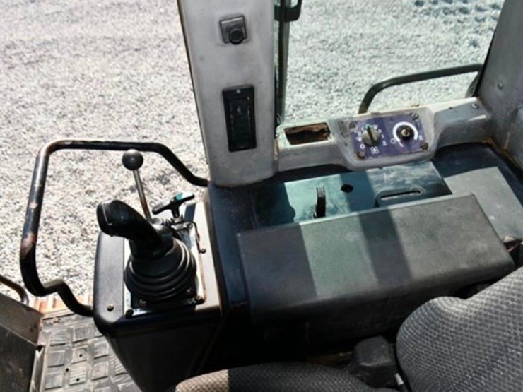 2006-caterpillar-963c-image-10