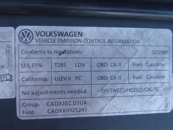 2012-volkswagen-tiguan-image-12