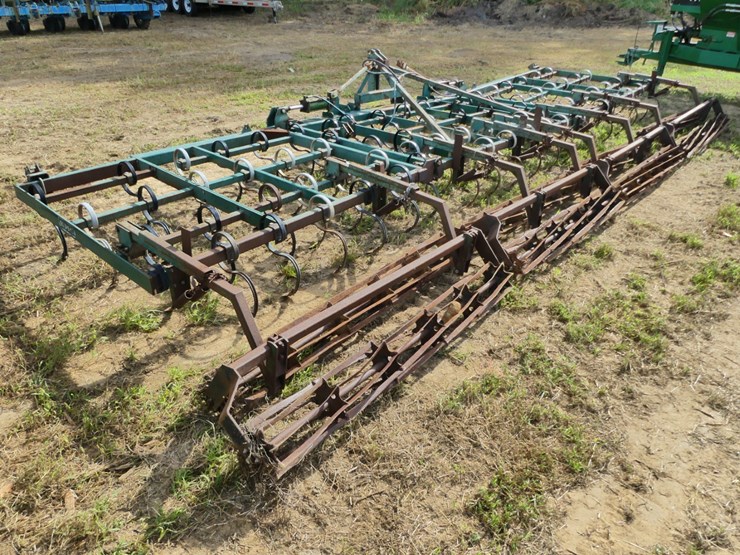 kmc-3pt-26'-hydraulic-fold-field-cultivator-image-2