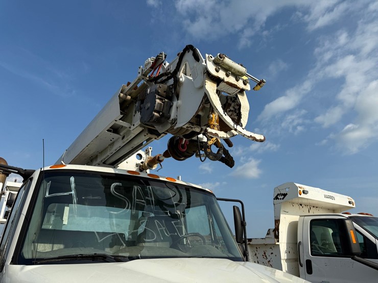2007-international-durastar-4300-image-34