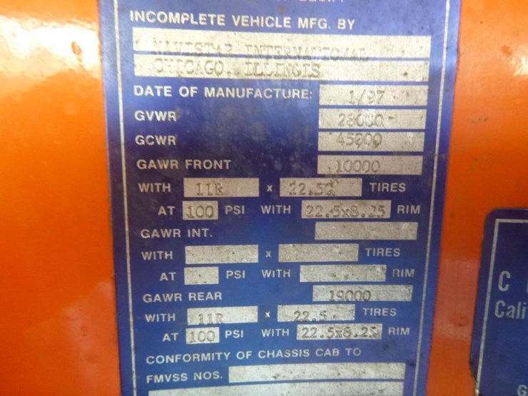 1997-international-4900-image-24