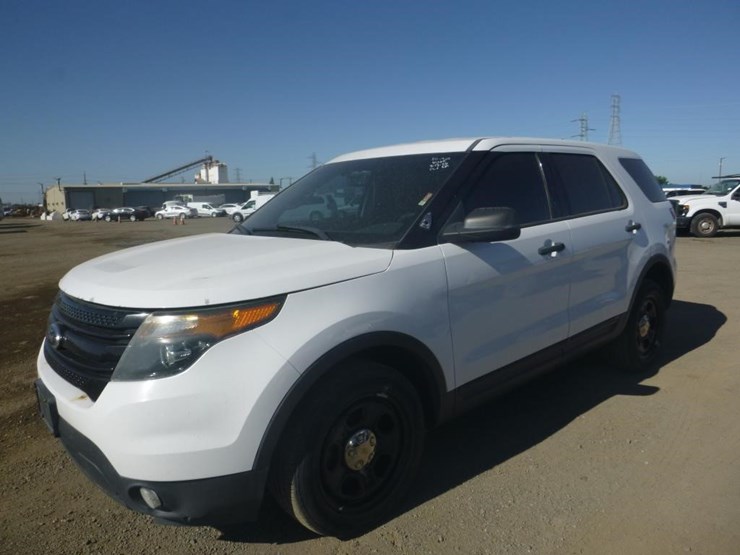 2013-ford-explorer-image-1