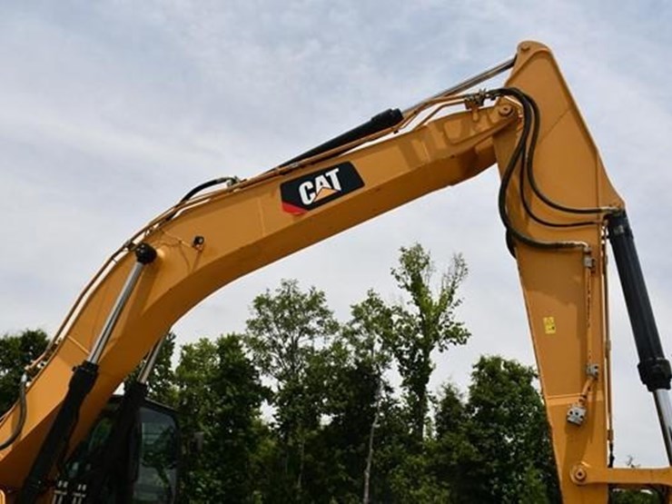 2019-caterpillar-336-image-5