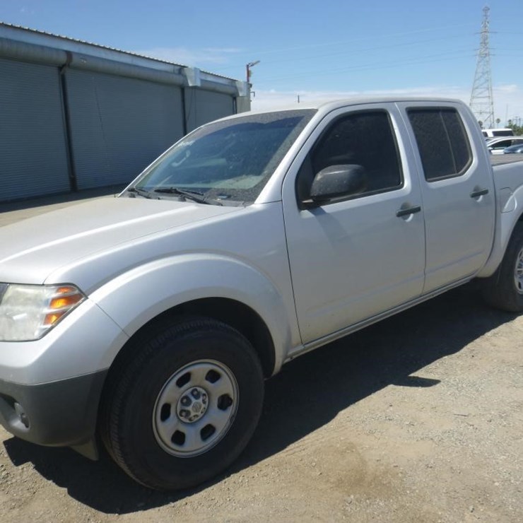 2016 NISSAN FRONTIER