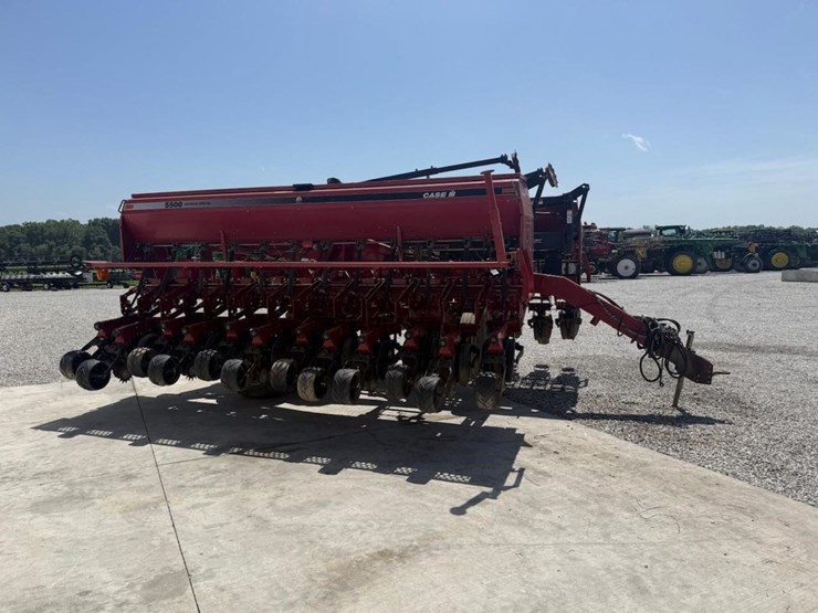 case-ih-5500-image-53