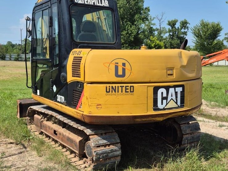 2013-caterpillar-307d-image-5