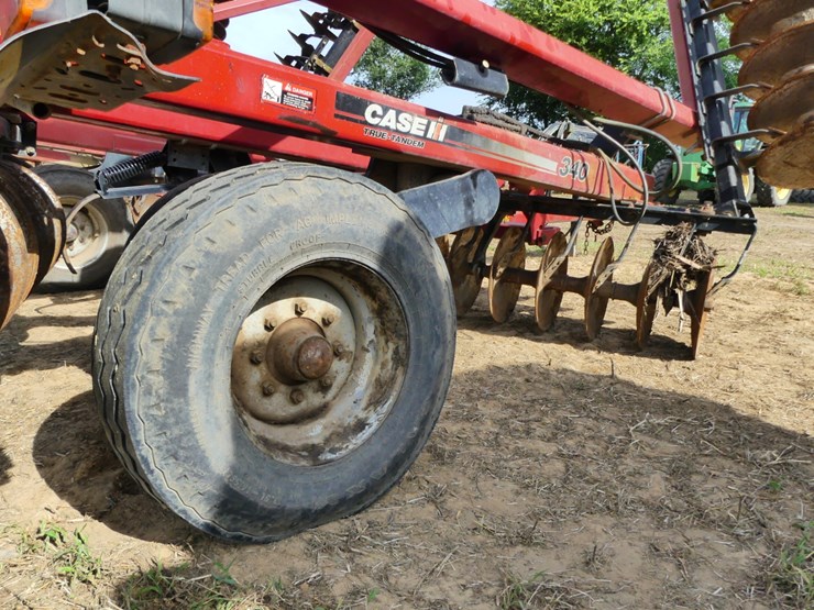 case-ih-340-image-7