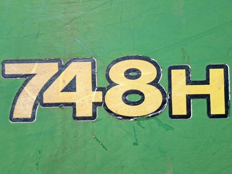 2008-deere-748h-image-11