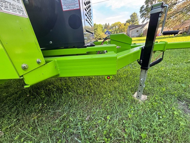 #157-•-2024-vortex-v12-31-towable-brush-chipper-image-21
