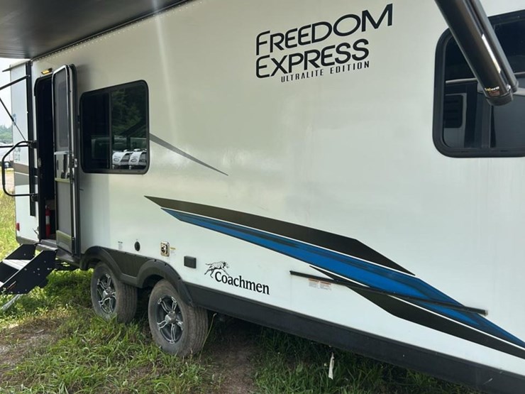 #143-•-2024-forest-river-coachmen-freedom-express-ultra-lite-246rks-camper-image-14