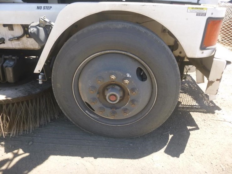 2013-global-m4-sweeper-image-17