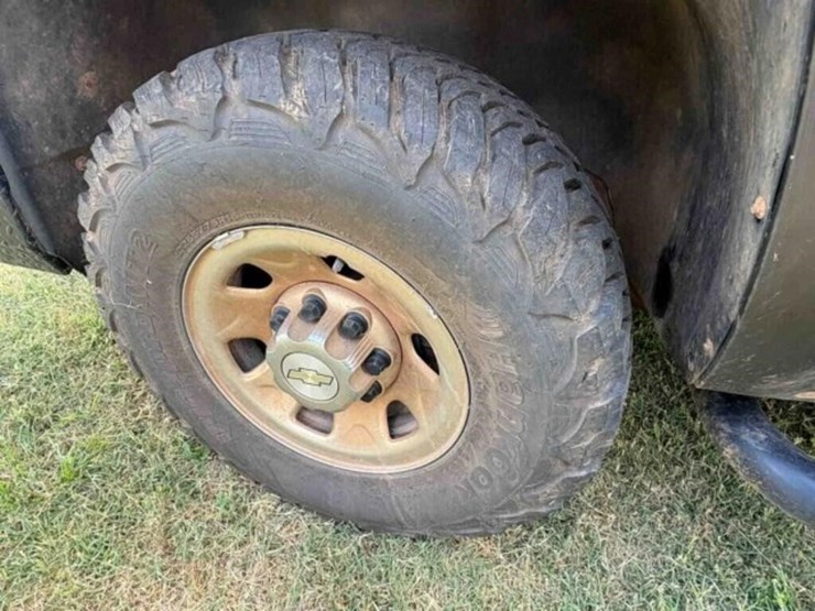 2008-chevrolet-3500hd-image-19