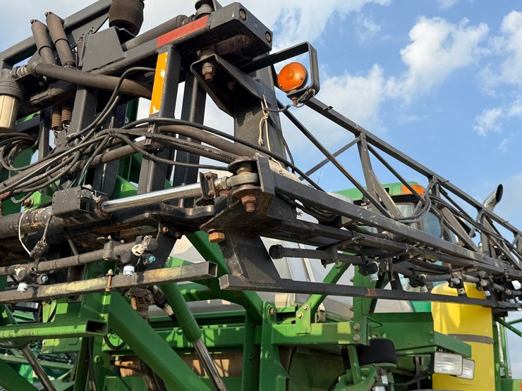 2002-john-deere-4710-image-84