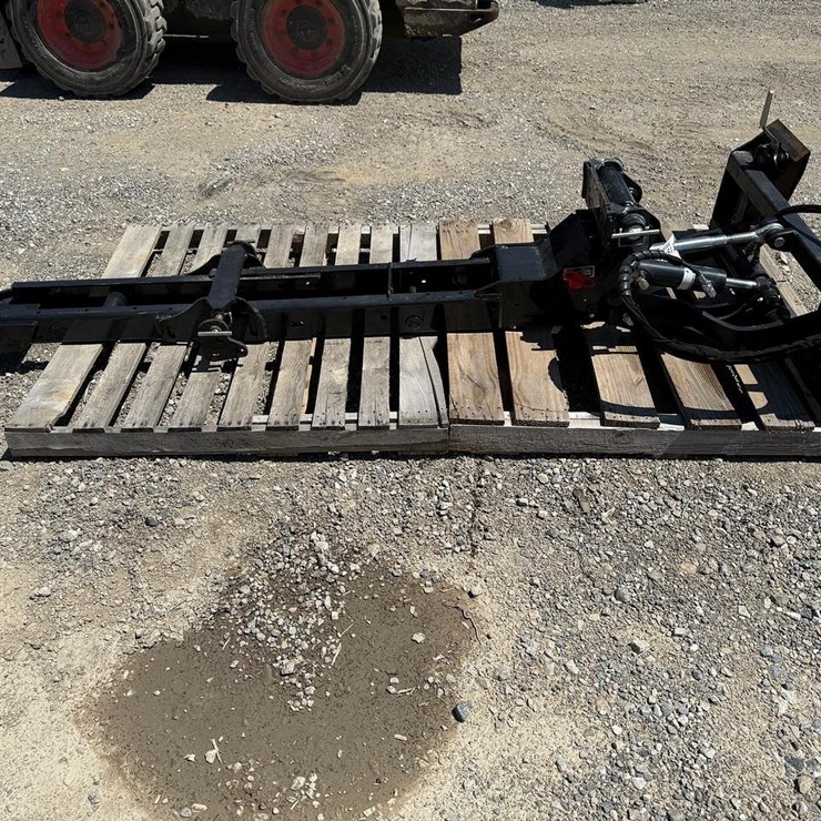 Kubota L4455A  4 Pt Hitch and Subframe Wh Auto Latch Uni-Tach