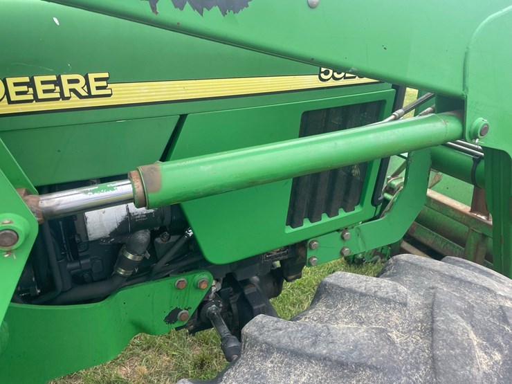 2004-john-deere-5520-image-19