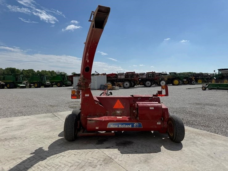 2015-new-holland-fp230-image-11