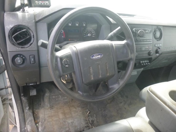 2012-ford-f550-image-16