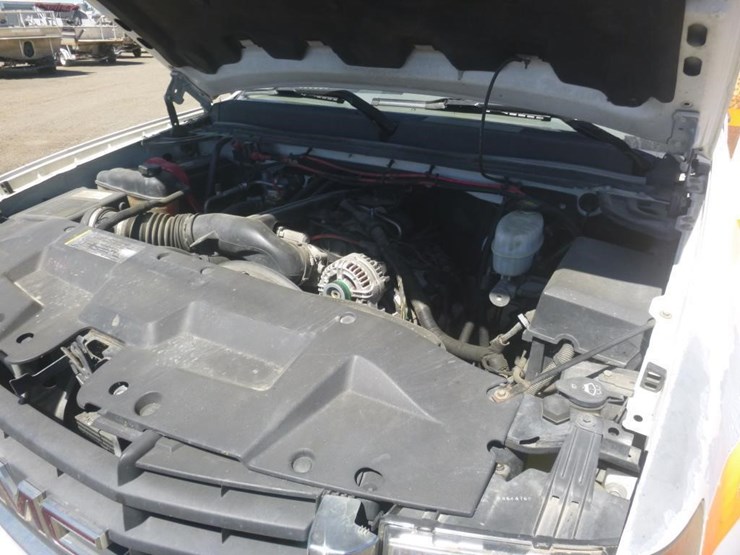 2008-gmc-3500-image-14