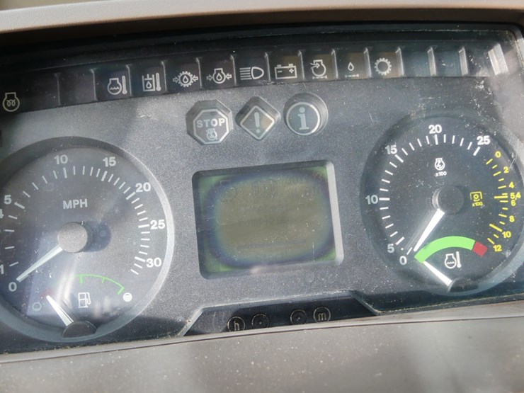 john-deere-7320-image-13