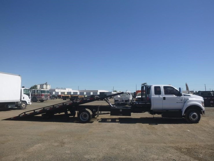 2016-ford-f650-image-9