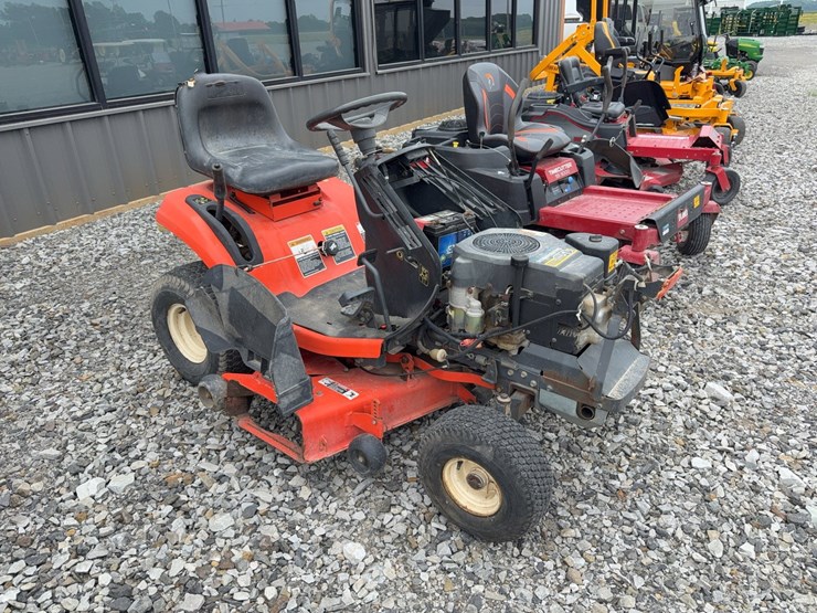 kubota-t1670-image-2
