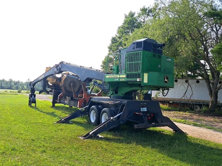 2016-deere-437e-image-3