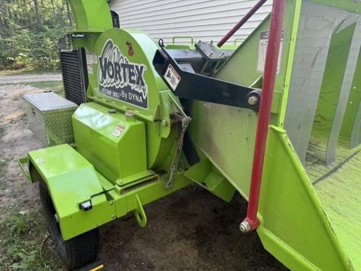 #159-•-2024-dyna-products-v12-31-towable-brush-chipper-image-22