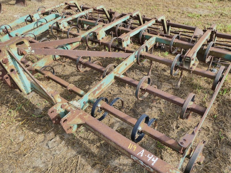 kmc-3pt-14'-field-cultivator-image-6