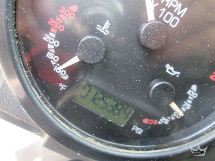 2016-mack-mru613-image-9