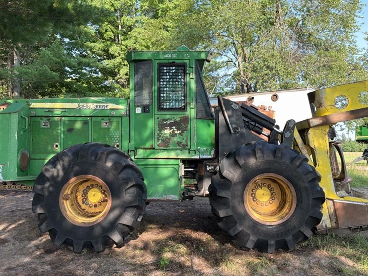 2006-deere-643h-image-42