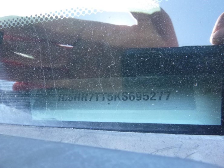 2019-dodge-1500-image-15
