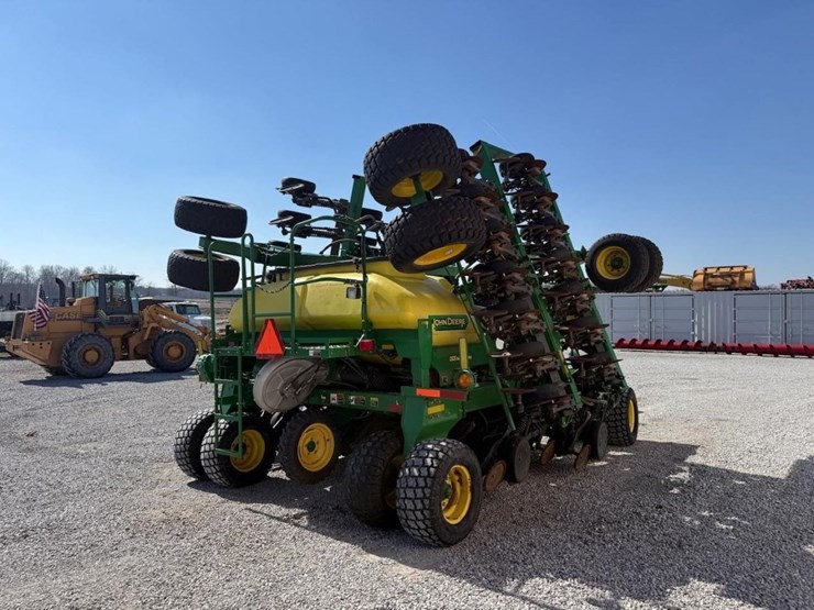 2015-john-deere-1990-image-6