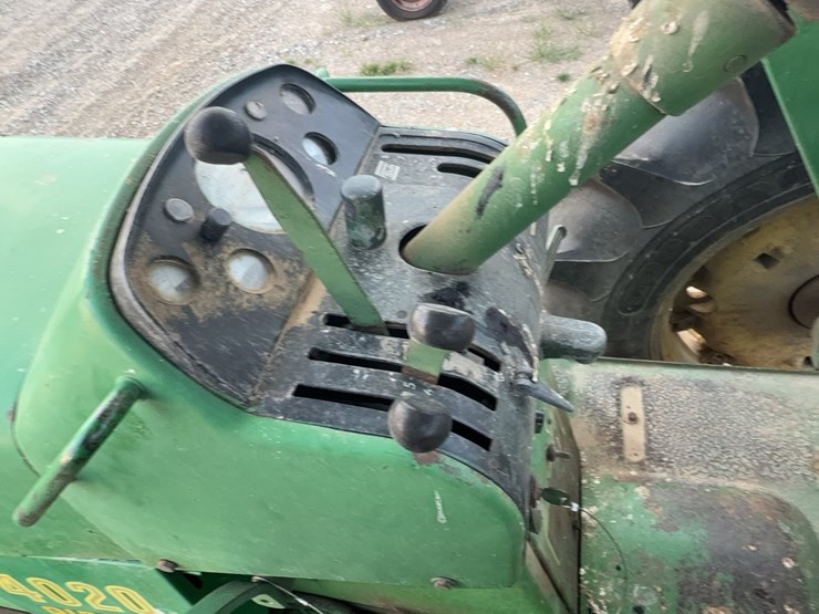 john-deere-4020-image-57