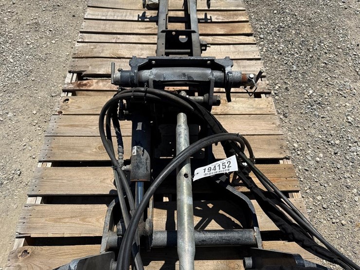 kubota-l4455a--4-pt-hitch-and-subframe-wh-auto-latch-uni-tach-image-10
