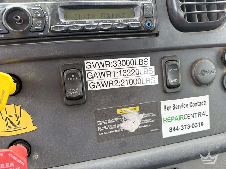 2016-freightliner-m2-106-image-61