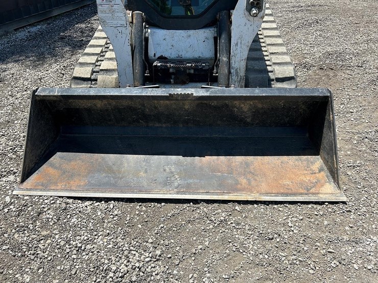 2017-bobcat-t750-image-9