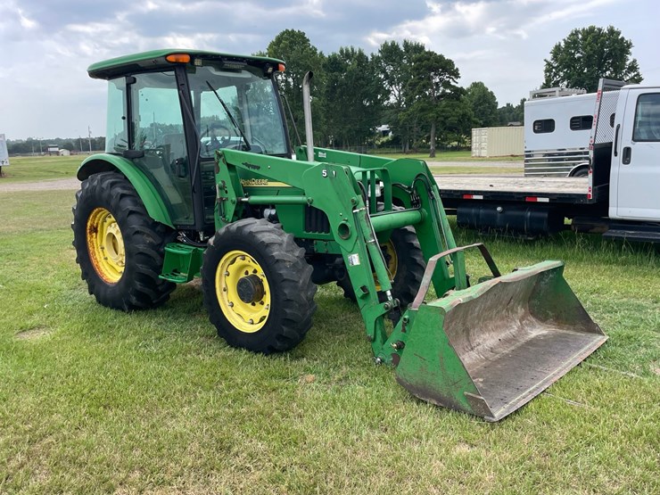 2004-john-deere-5520-image-2
