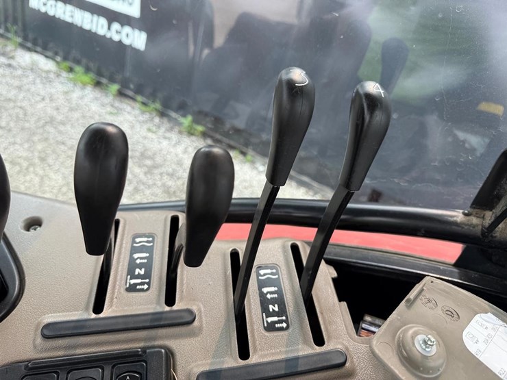 case-ih-mxu110-image-29