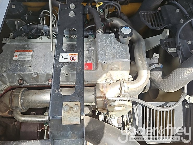 2017-kobelco-sk170-lc-image-33