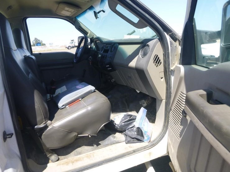 2008-ford-f350-image-16